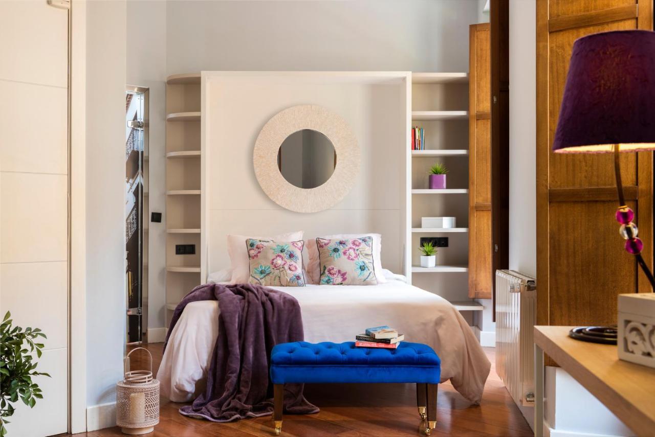 Cathedral Luxury Studio, Swimming Pool And Cathedral Views Sevilla Exteriör bild