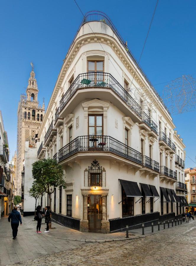 Cathedral Luxury Studio, Swimming Pool And Cathedral Views Sevilla Exteriör bild